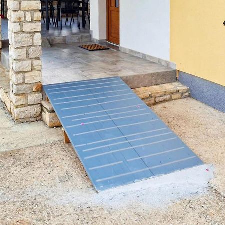 Apartment Larissa By Rent Istria Visnjan Luaran gambar
