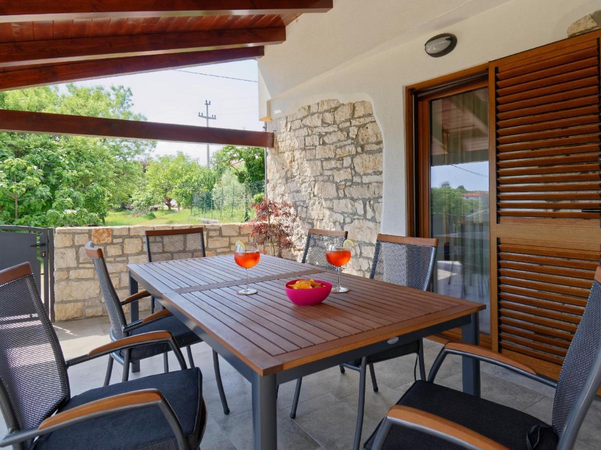 Apartment Larissa By Rent Istria Visnjan Luaran gambar