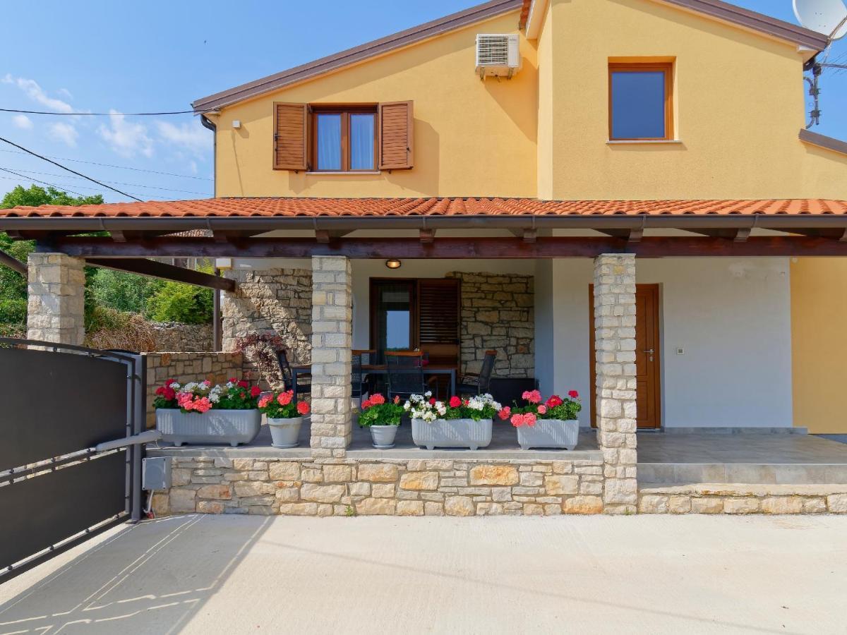 Apartment Larissa By Rent Istria Visnjan Luaran gambar