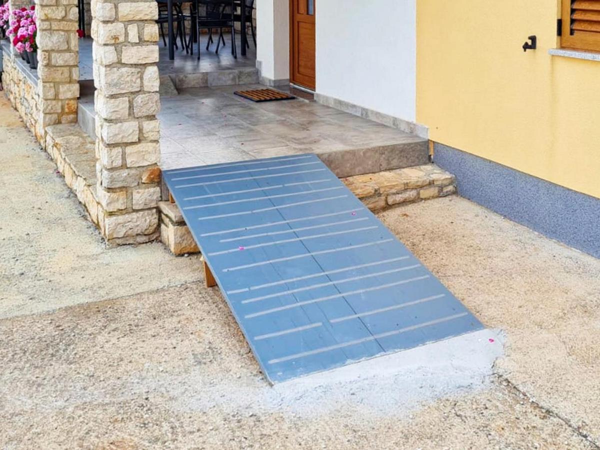 Apartment Larissa By Rent Istria Visnjan Luaran gambar