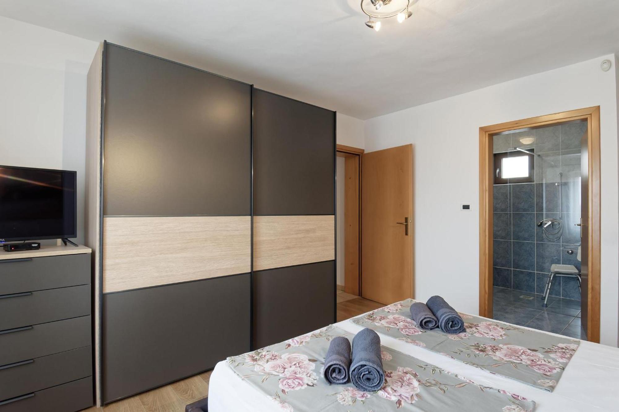 Apartment Larissa By Rent Istria Visnjan Luaran gambar